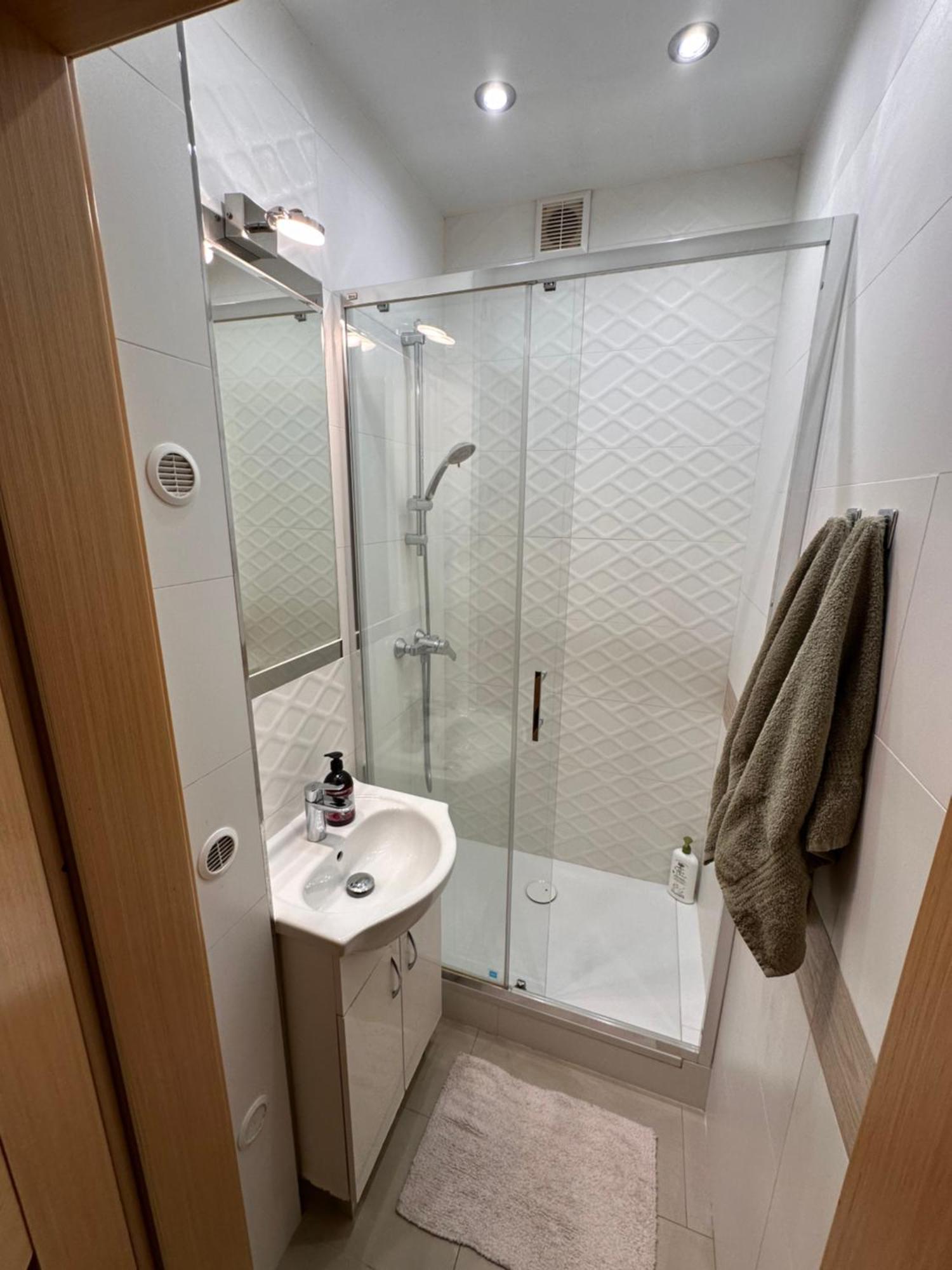 Africa Apartment ワルシャワ エクステリア 写真