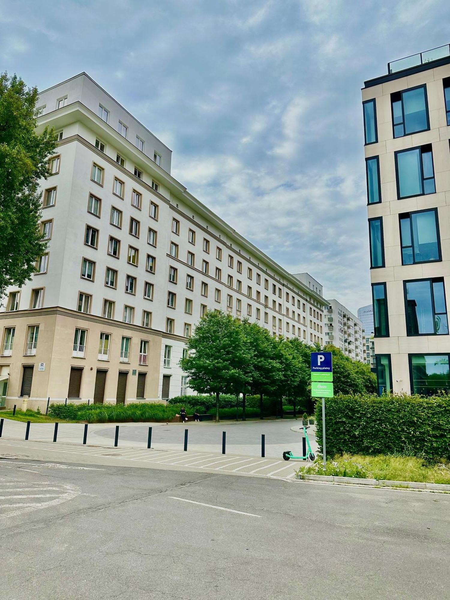 Africa Apartment ワルシャワ エクステリア 写真
