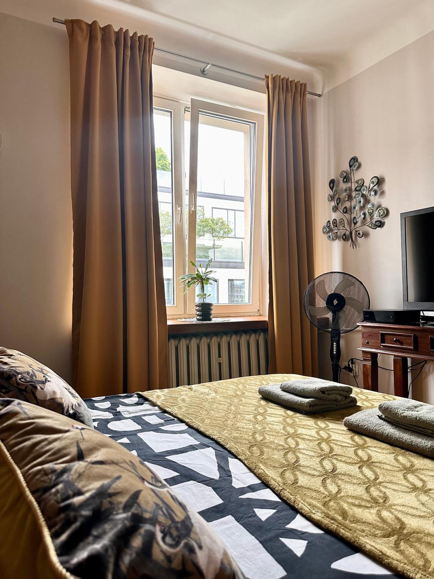 Africa Apartment ワルシャワ エクステリア 写真
